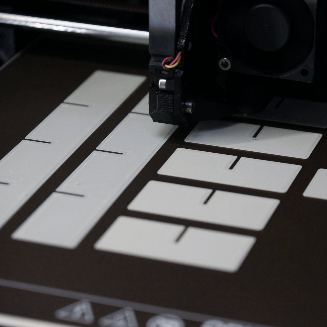 Sutakku - Stacking Bento-Style Desktop Organiser